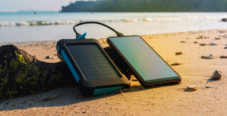 dienen gesprek Maken Je smartphone opladen met zonne-energie? Het kan! - Consumind